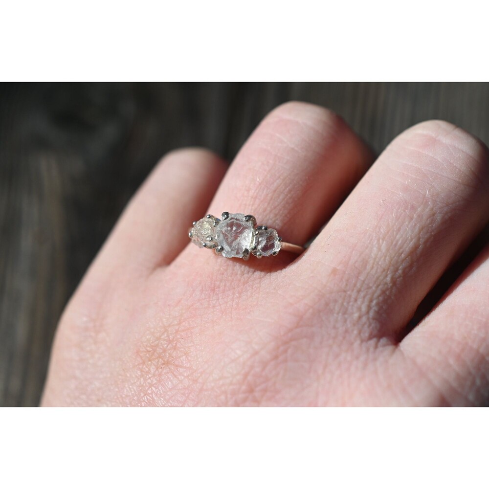 Alternative Engagement Ring Raw Stone Ring Rough Uncut Diamond Ring Modern Jewel